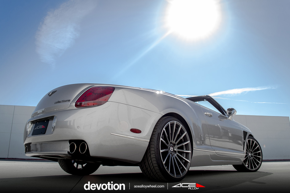 Devotion D718 22" Wheel Bentley Continental GTC Mica Gray Machined Face